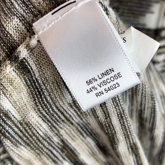 BANANA REPUBLIC | Ruffled Boatneck Stretchy Heathered Short-Sleeved Sweater - Picture 7 of 8